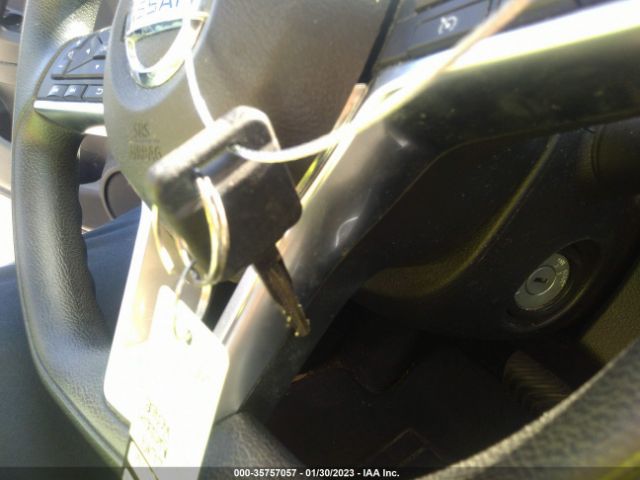 JN1BJ1CP1KW219993 Nissan Rogue Sport S