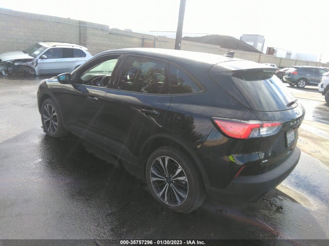 2021 Ford Escape, VIN: 1FMCU9BZ8MUB03257
