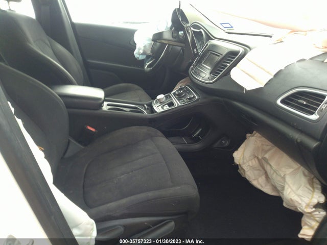 Chrysler 200 Limited 2015 1C3CCCAB7FN658601 Image 5