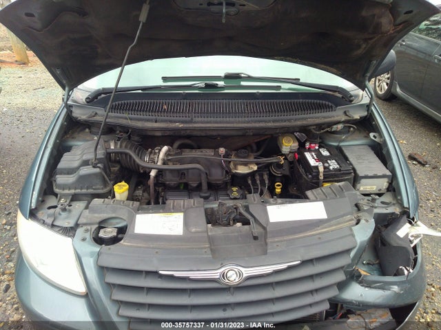 1C4GP45RX5B379965 Chrysler Town & Country
