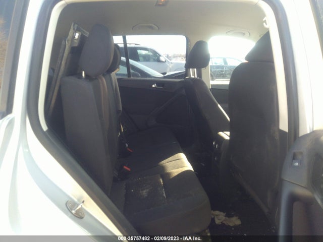 WVGBV3AX9EW508765 Volkswagen TIGUAN S