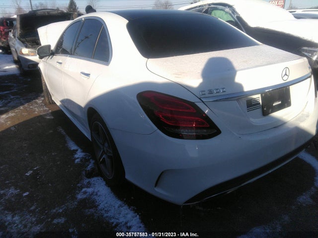 2015 Mercedes-Benz C-Class, VIN: 55SWF4KB1FU060442