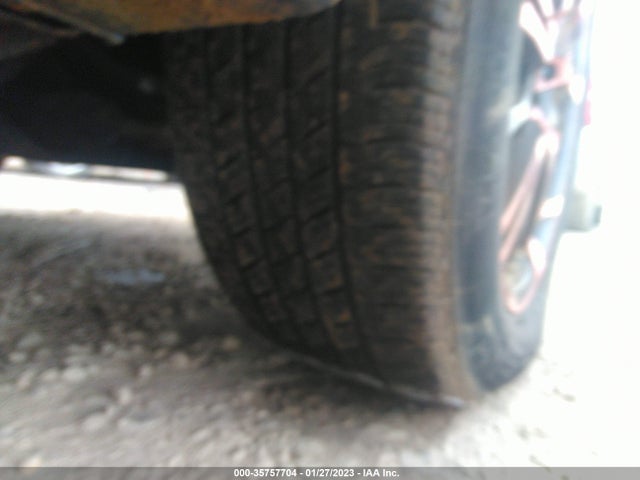 2011 KIA SORENTO SX VIN: 5XYKWDA26BG130571