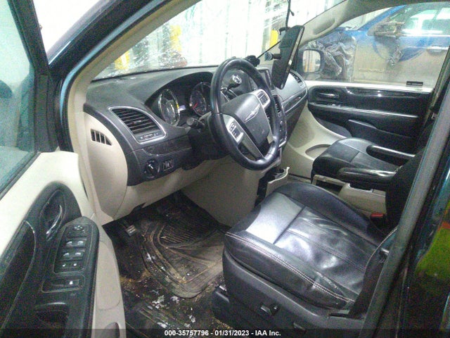 2C4RC1AGXFR693996 Chrysler Town & Country Lx