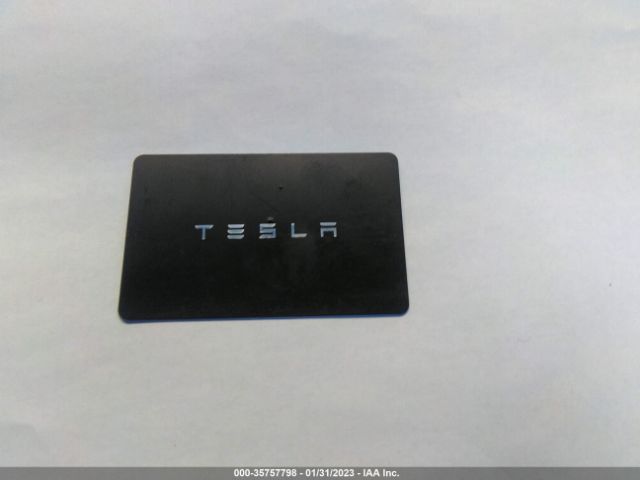 5YJ3E1EC8NF235262 Tesla MODEL 3
