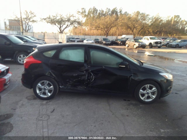 Ford FOCUS SE 2014 1FADP3K25EL277199 Image 28