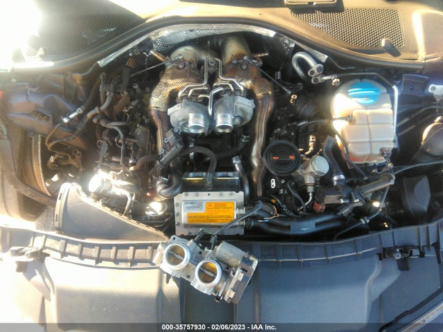 WAUJ2AFC8DN044307 Audi S6 Prestige