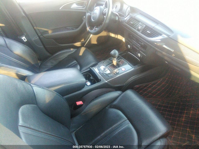 WAUJ2AFC8DN044307 Audi S6 Prestige