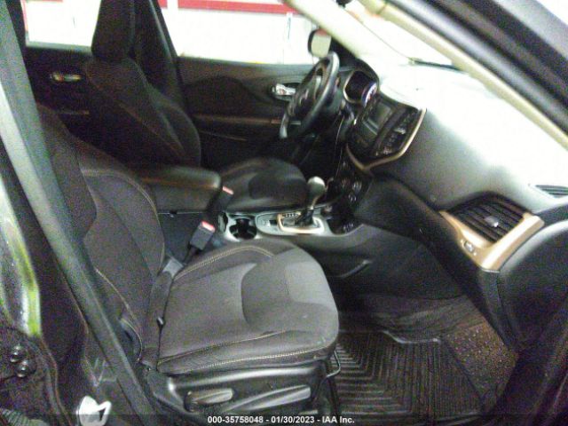 1C4PJMCS7GW342066 Jeep Cherokee Latitude
