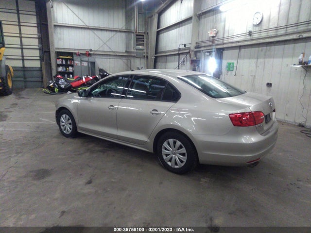 3VW2K7AJ0DM267187 Volkswagen Jetta Sedan S