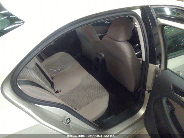 3VW2K7AJ0DM267187 Volkswagen Jetta Sedan S