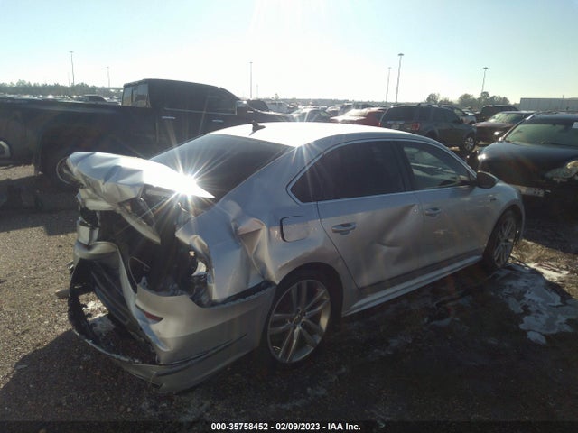 1VWDT7A39HC048131 Volkswagen Passat R-line W/comfort Pkg