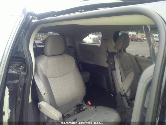 Toyota SIENNA LE 2021 5TDKRKEC4MS036256 Image 10