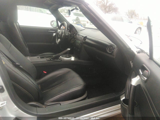 2007 MAZDA MX-5 MIATA GRAND TOURING VIN: JM1NC25F870137848