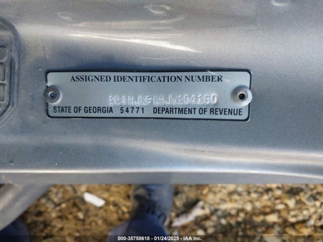 1C4HJXFG9JW104160 Jeep Wrangler Unlimited Rubicon 4x4