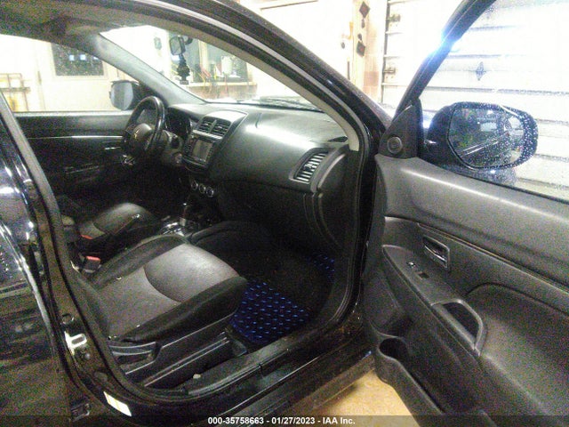 JA4AP3AU3HZ036303 Mitsubishi Outlander Sport 2.0