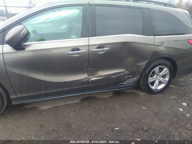 2018 Honda Odyssey, VIN: 5FNRL6H78JB069945