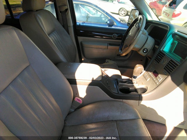 Lincoln Aviator 2004 5LMEU88HX4ZJ53899 Image 7