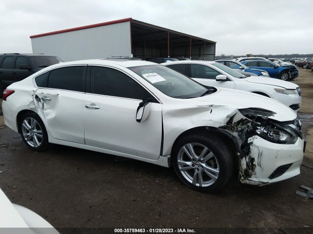 2017 NISSAN ALTIMA 3.5 SL VIN: 1N4BL3AP7HC154220