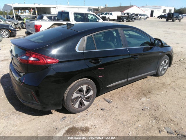2017 HYUNDAI IONIQ HYBRID SEL VIN: KMHC75LC4HU039976