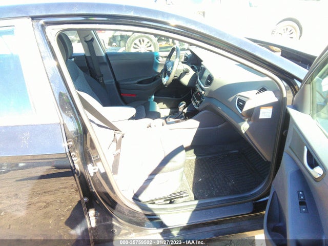 2017 HYUNDAI IONIQ HYBRID SEL VIN: KMHC75LC4HU039976