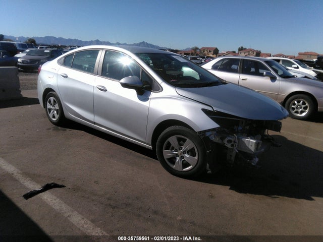 2018 Chevrolet Cruze, VIN: 1G1BC5SM3J7131311