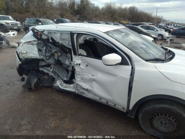 JN1BJ1CP3JW161660 Nissan Rogue Sport S