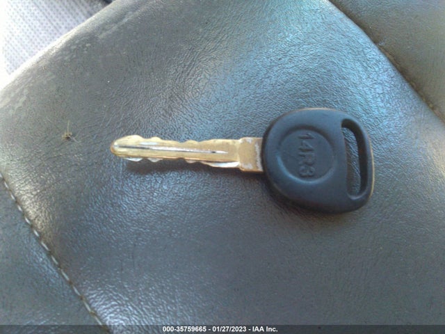 Chevrolet EXPRESS CARGO VAN 2005 1GCHG35UX51117520 Image 3