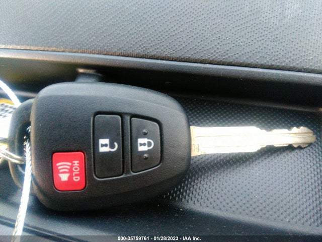 Toyota PRIUS C 2016 JTDKDTB35G1119723 Image 24