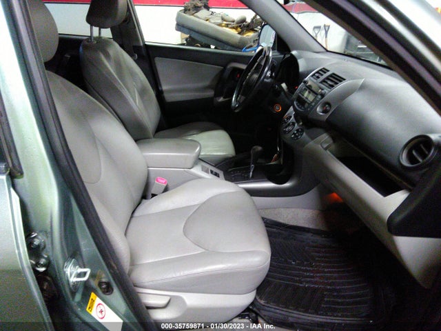 2008 TOYOTA RAV4 LTD VIN: JTMBK31V886043718