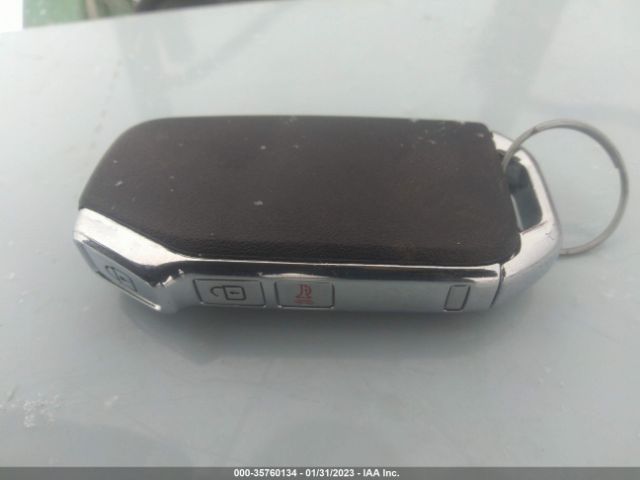 KNDEU2AA1N7285514 KIA SELTOS S