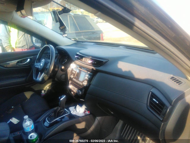 2017 NISSAN ROGUE SV VIN: KNMAT2MV1HP612210