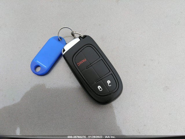 Jeep Cherokee Latitude Plus 2018 1C4PJLLB1JD604709 Image 3