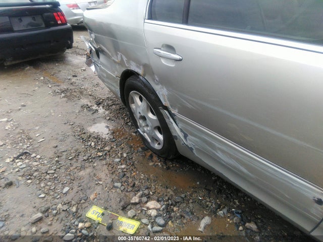 2002 LEXUS LS 430 VIN: JTHBN30F820071500