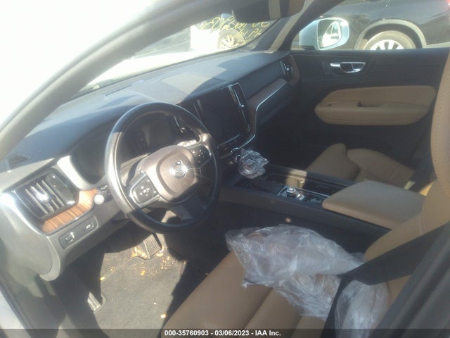 2019 Volvo XC60, VIN: LYV102DK2KB196038