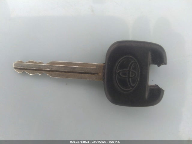 2003 TOYOTA ECHO VIN: JTDAT123330284494
