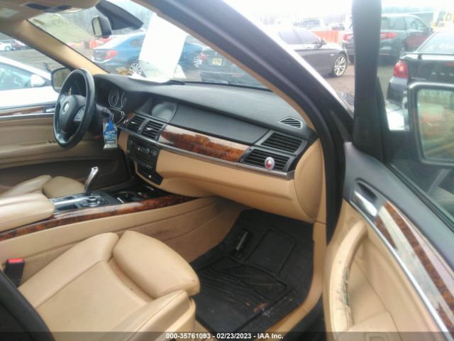 5UXZV4C5XBL739402 BMW X5 35i