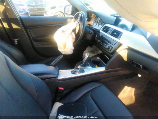 WBA3C3C57EP662232 BMW 3 Series 320i Xdrive