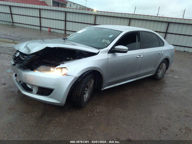 Volkswagen Passat 1.8t S 2015 1VWAT7A31FC099039 Image 2