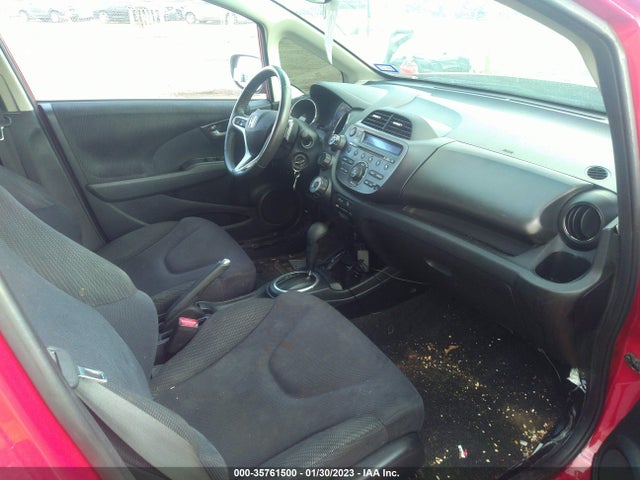 2013 HONDA FIT SPORT VIN: JHMGE8H53DC003783