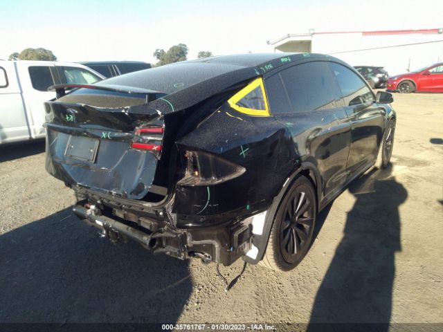 7SAXCBE58NF335329 Tesla MODEL X