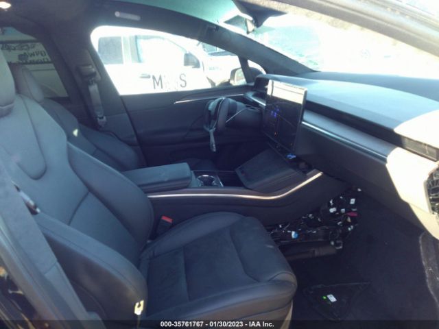 7SAXCBE58NF335329 Tesla MODEL X