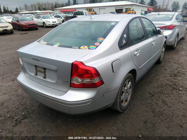 2004 VOLVO S40 VIN: YV1MS382942022182