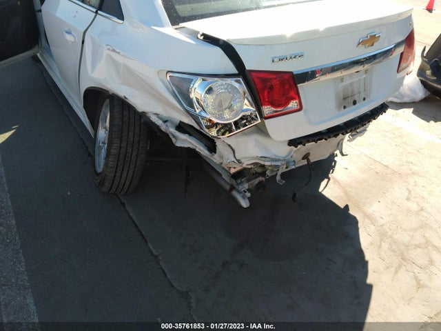 Chevrolet Cruze 1lt 2014 1G1PC5SB5E7458738 Image 8