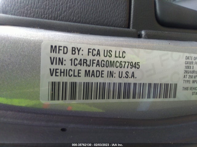 1C4RJFAG0MC677945 Jeep Grand Cherokee Laredo E