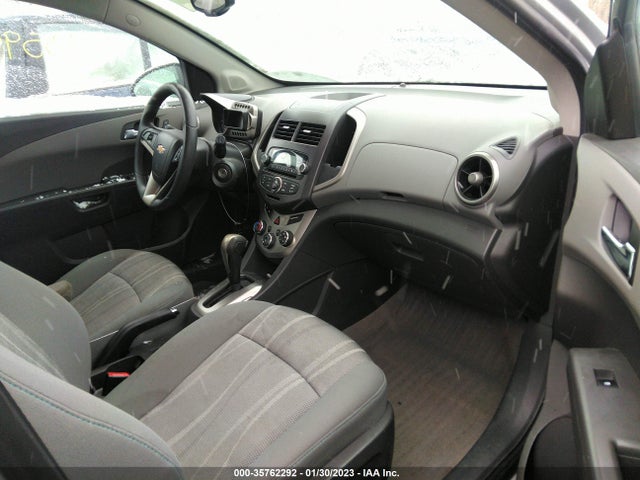 Chevrolet Sonic Lt Auto 2015 1G1JC6SH9F4134856 Image 5