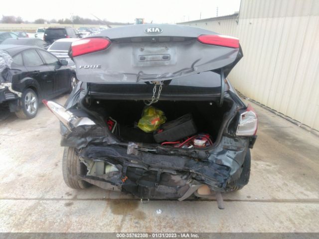 KNAFX4A67G5608365 KIA FORTE LX