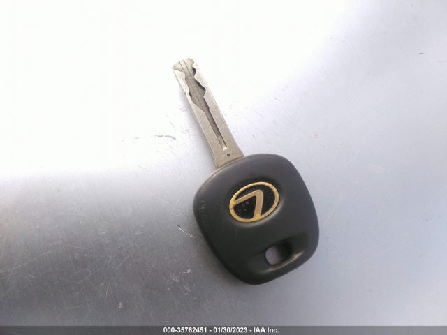 Lexus ES 330 2004 JTHBA30G440009566 Image 3
