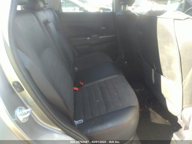 2018 Mitsubishi Outlander, VIN: JA4AR3AW8JU020273