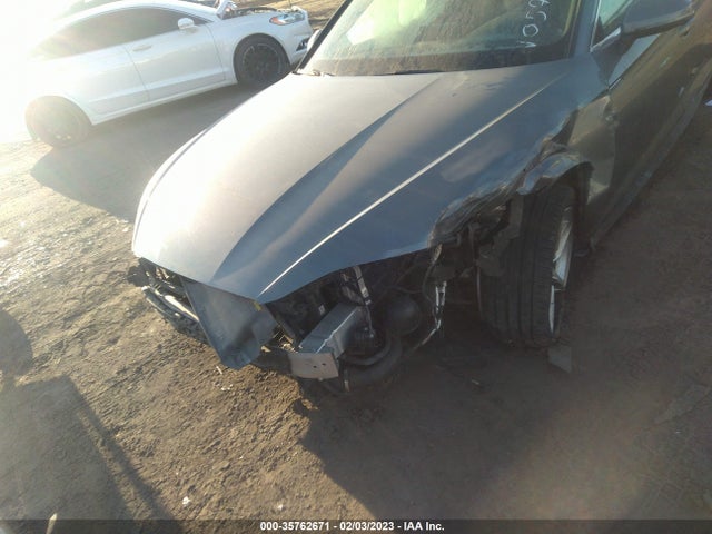 WAUENCF55JA057900 Audi A5 Sportback Premium Plus